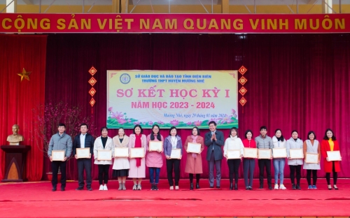 TRƯỜNG THPT HUYỆN MƯỜNG NHÉ TỔ CHỨC SƠ KẾT HỌC KỲ I, NĂM HỌC 2023 -2024